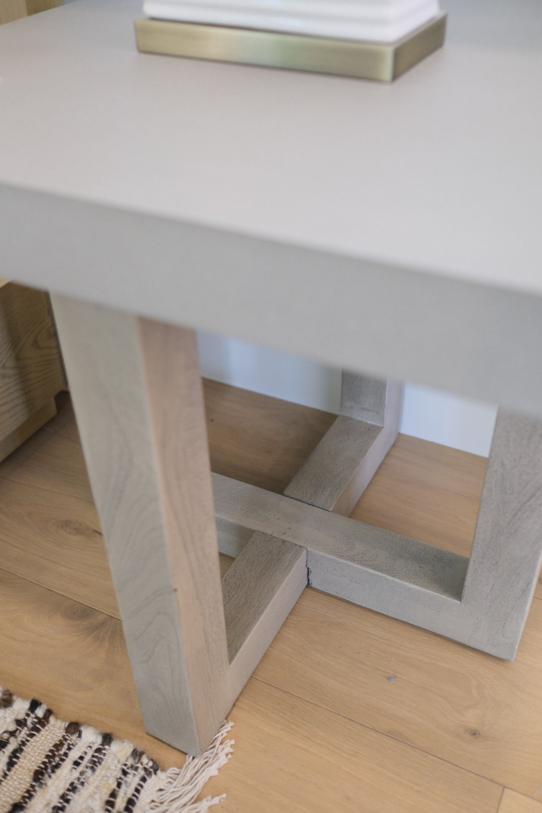 23"L SQUARE END TABLE B