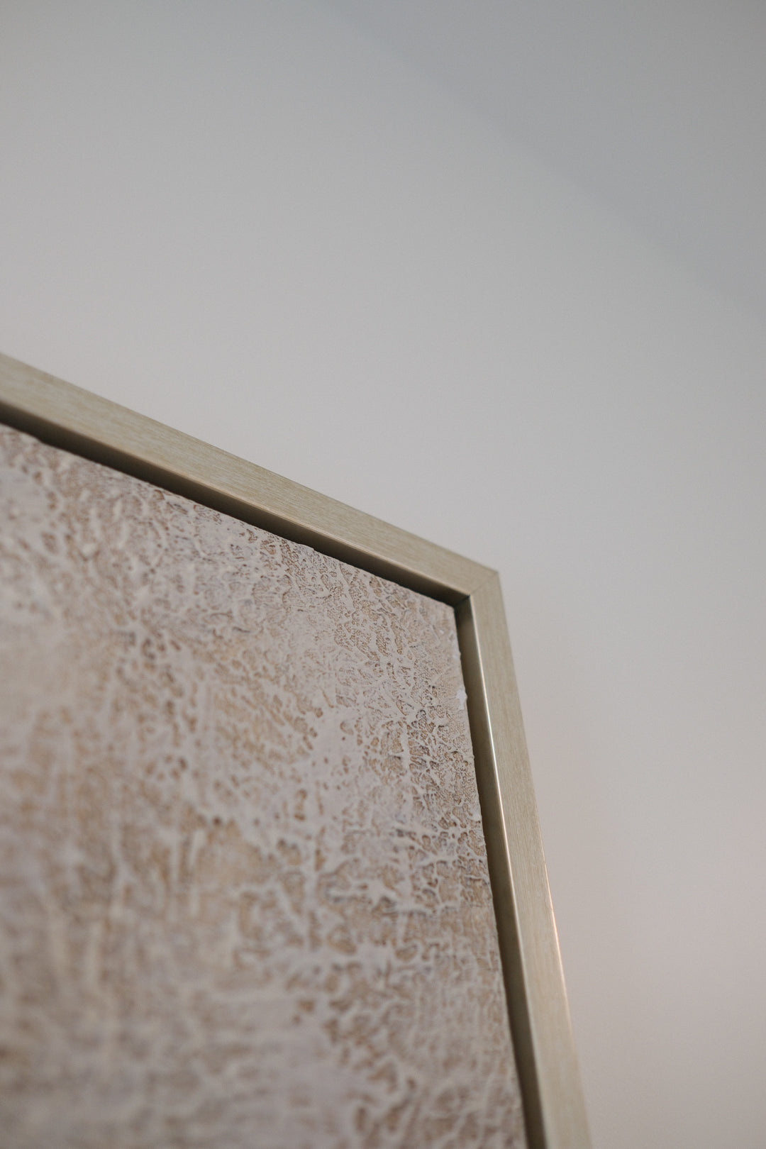 BROWN GOLD HANDPAINTED CANVAS 41X61 M