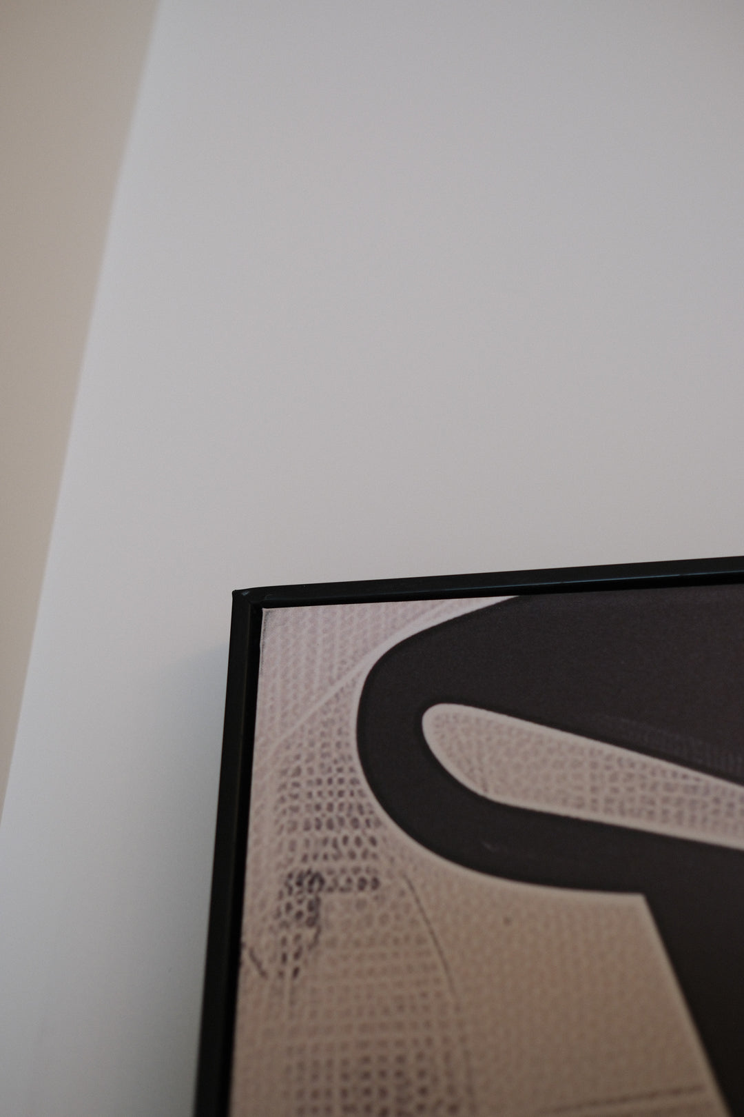 BW ABSTRACT IN BLACK FRAME 24X36