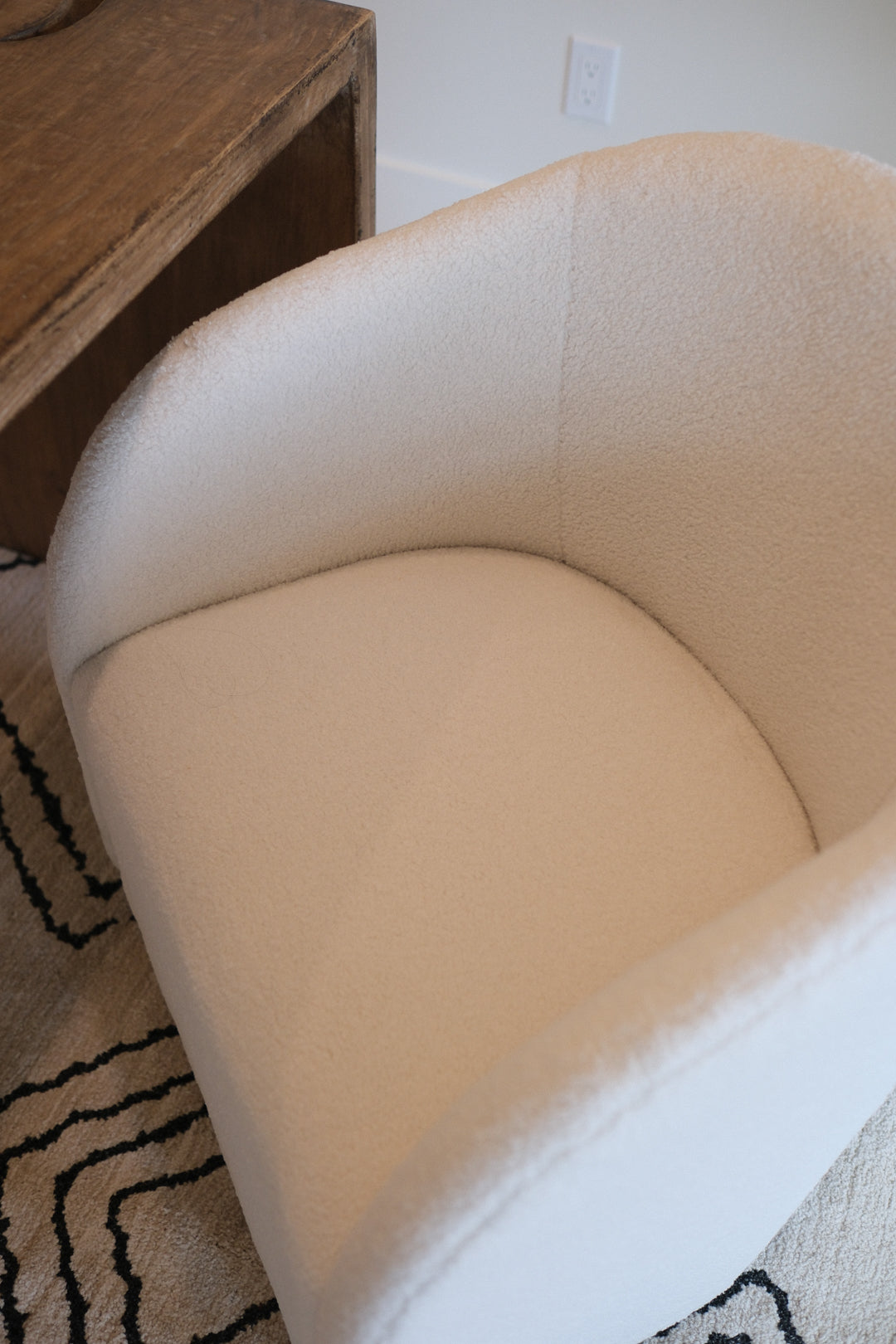 WHITE BOUCLE DINING CHAIR