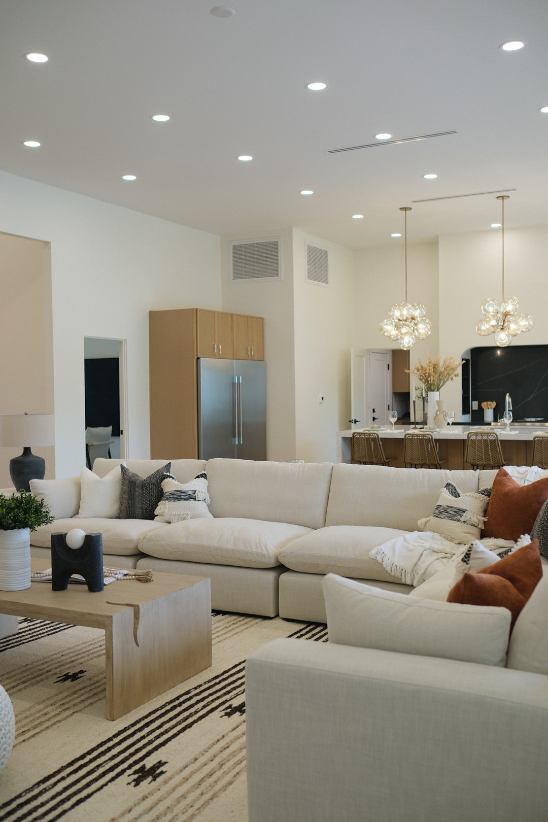 6-PIECE BEIGE SECTIONAL SOFA