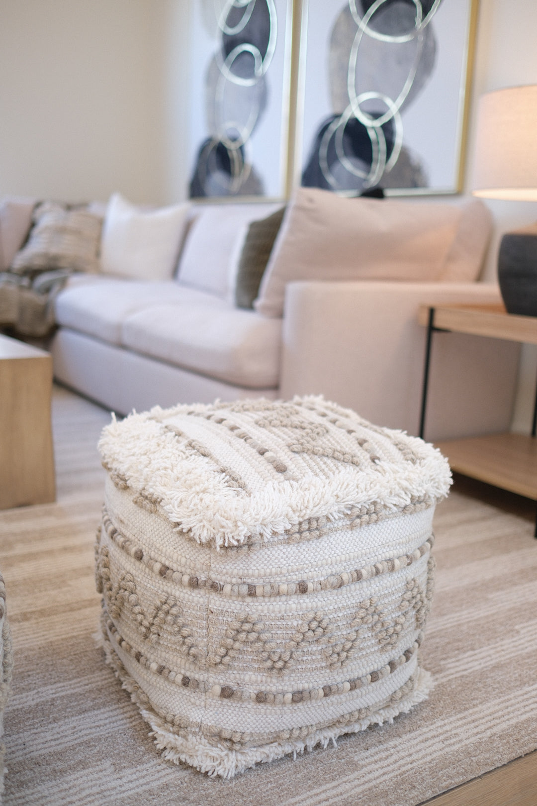 18IN IVORY NATURAL WOVEN POUF B
