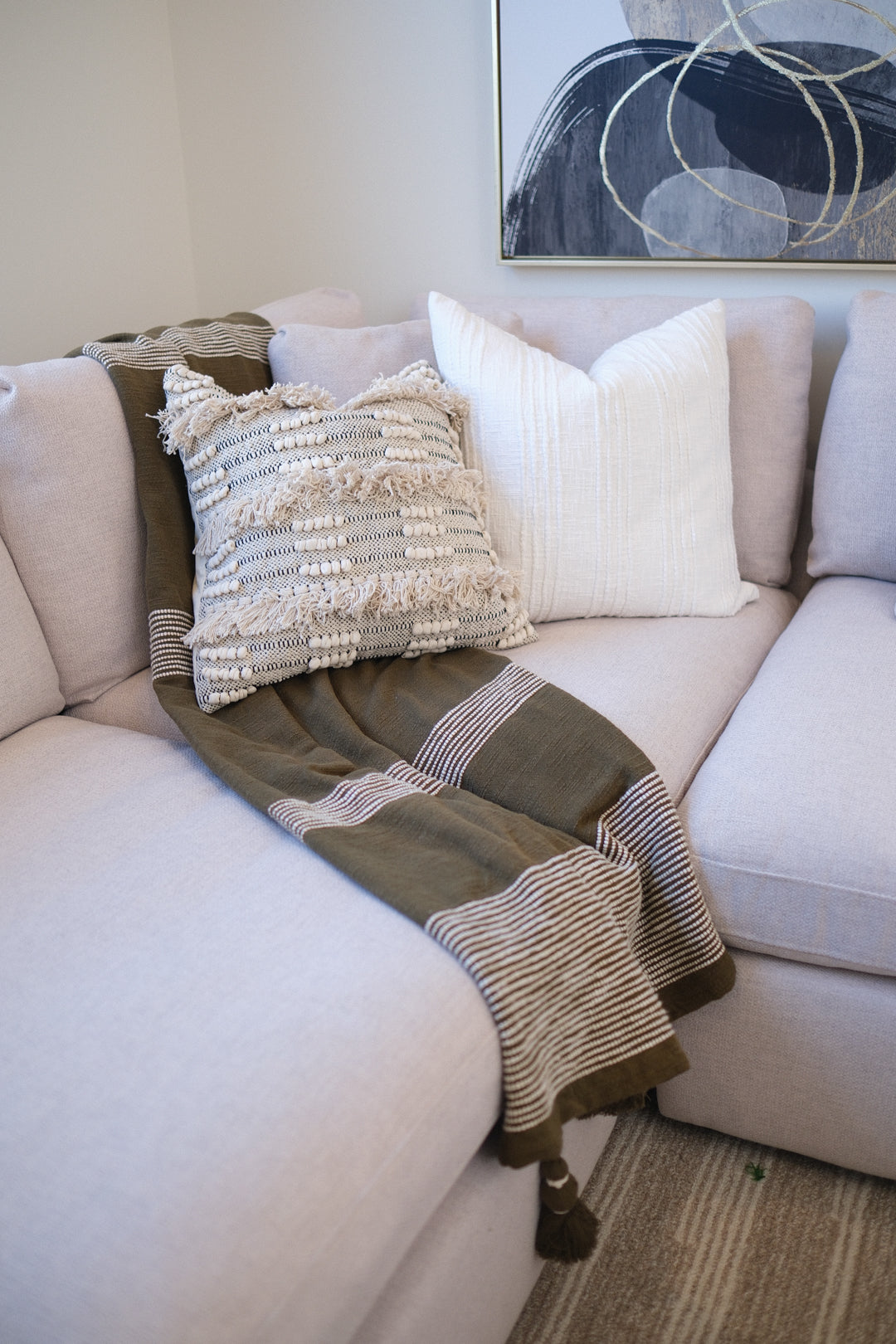 CREAM SECTIONAL