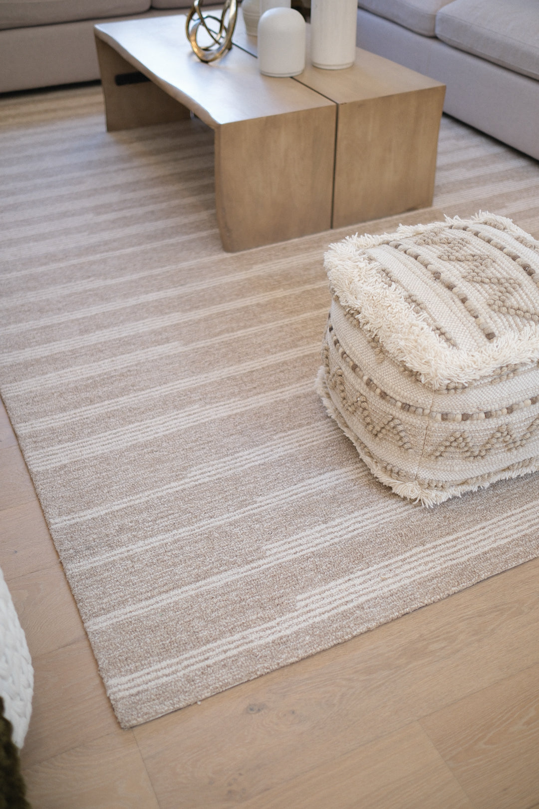BEIGE &amp; IVORY STRIPES RUG 9x12