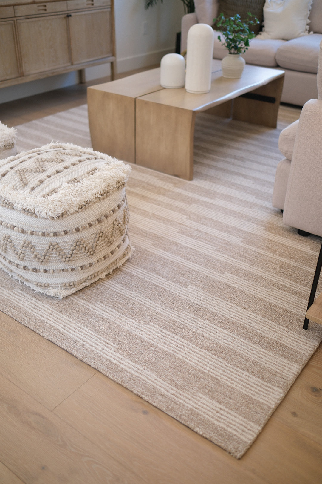 BEIGE &amp; IVORY STRIPES RUG 9x12