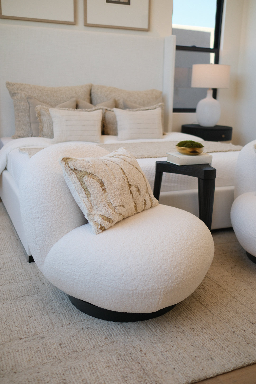 CREAM BOUCLE ACCENT CHAIR A