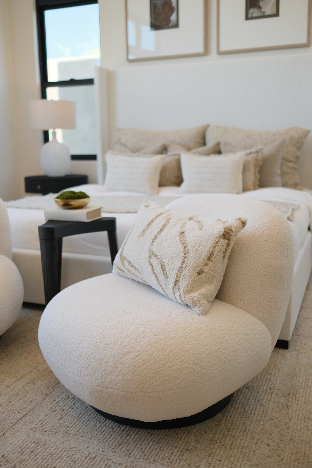 CREAM BOUCLE ACCENT CHAIR B
