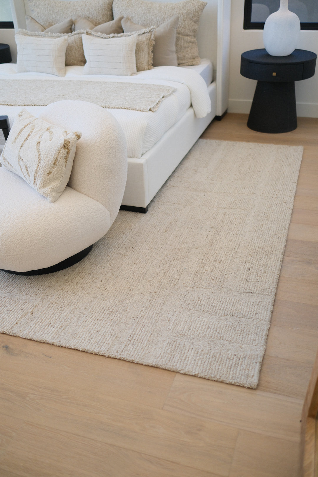 BEIGE TUFTED RUG 9'X12'